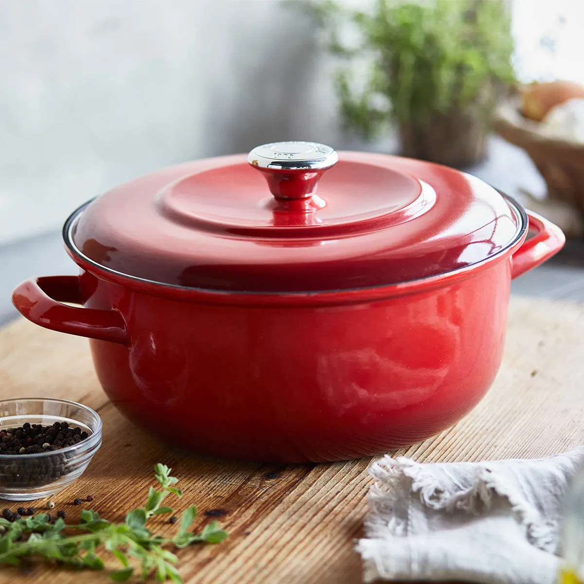 Merten & Storck Enameled Iron 1873 Dutch Oven, 5.3-Quart | Foundry Red