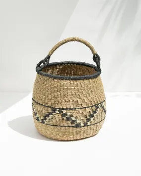 Seagrass Black basket with handle